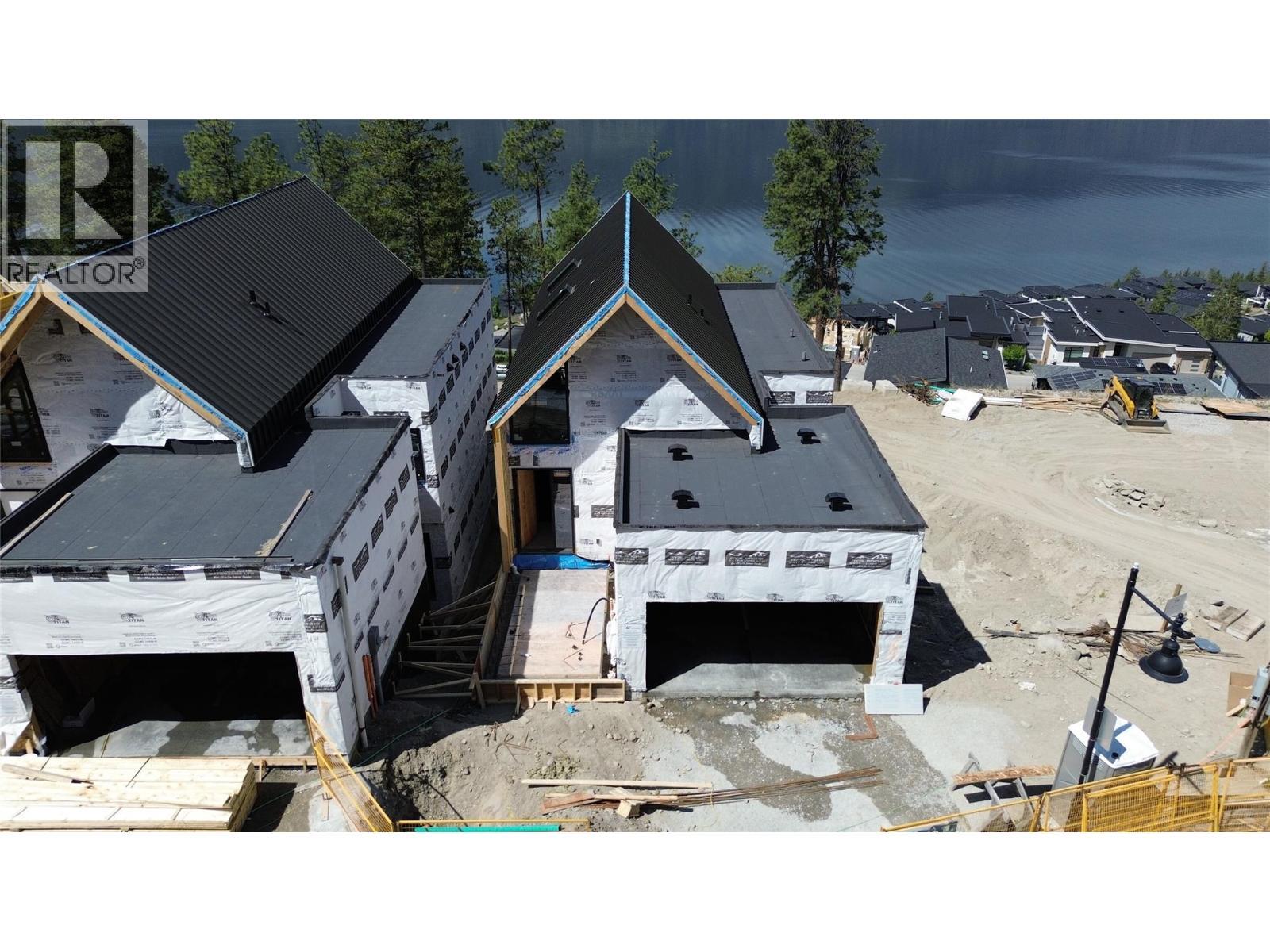 3700 Mckinley Beach Drive Unit# 6. Kelowna, British Columbia