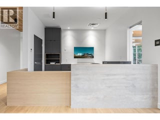 3700 Mckinley Beach Drive Unit# 6. Kelowna, British Columbia