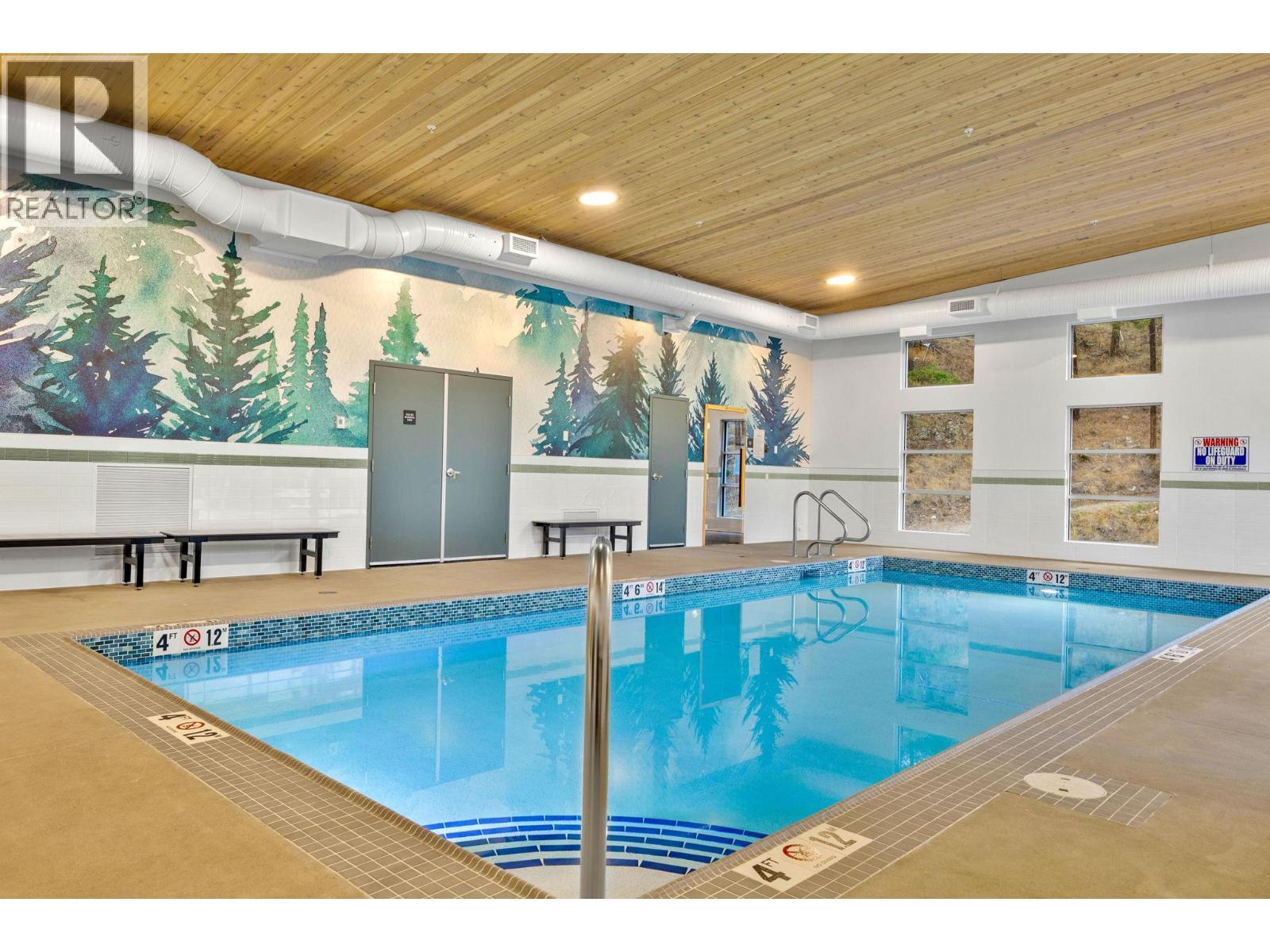 3700 Mckinley Beach Drive Unit# 6. Kelowna, British Columbia
