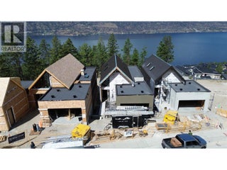 3700 Mckinley Beach Drive Unit# 6. Kelowna, British Columbia