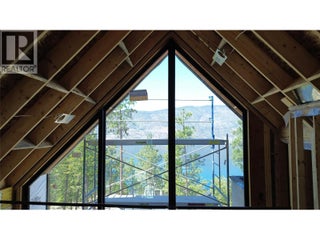 3700 Mckinley Beach Drive Unit# 6. Kelowna, British Columbia