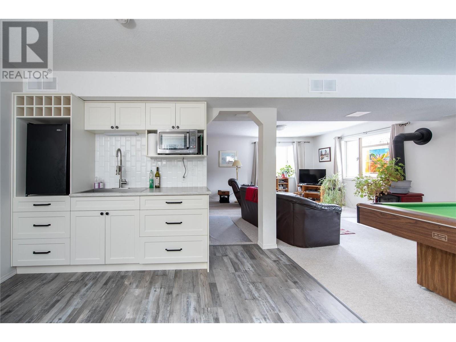 9292 Kokanee Road. Vernon, British Columbia