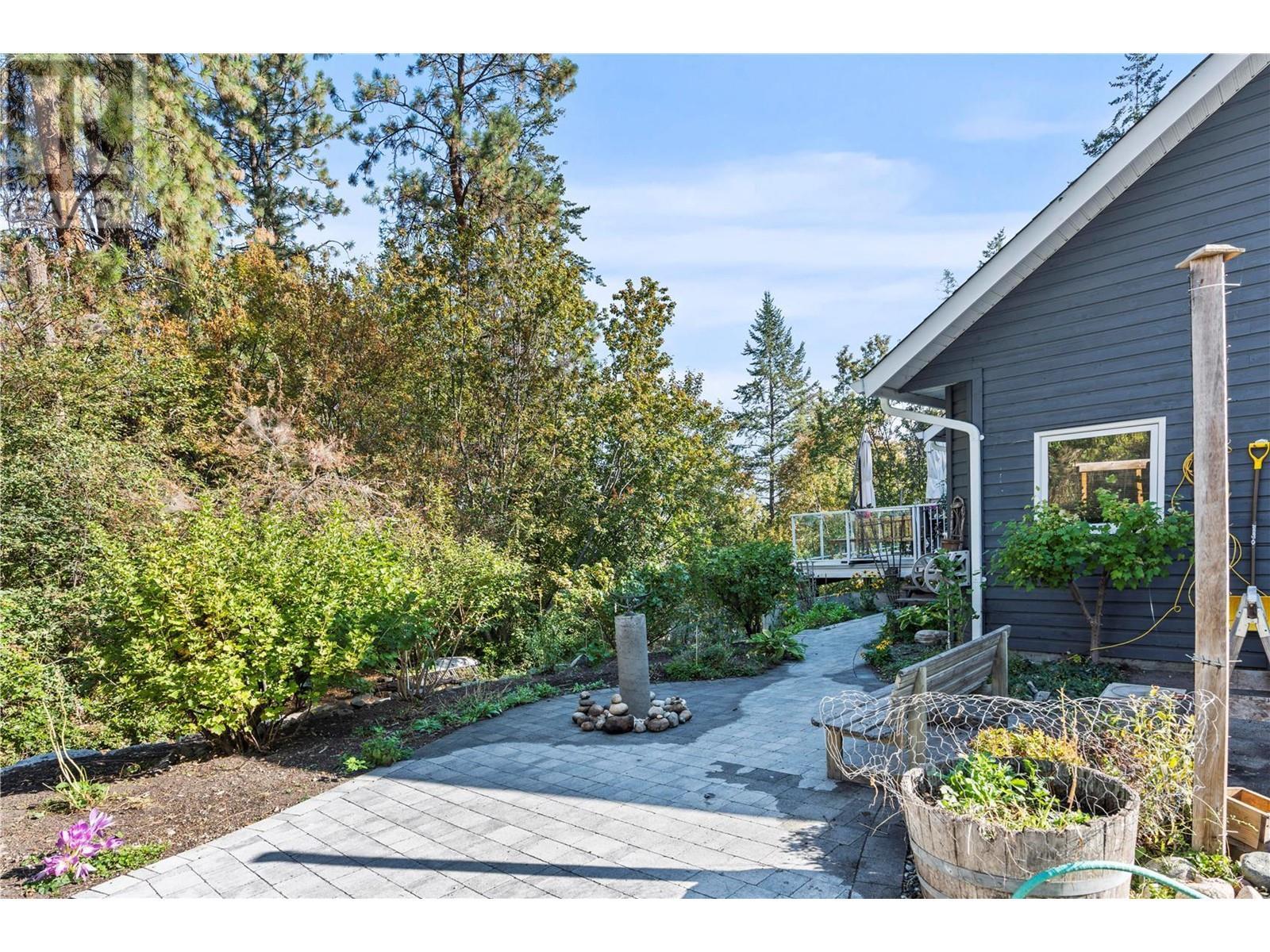 9292 Kokanee Road. Vernon, British Columbia