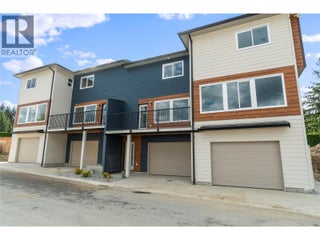 981 12 Street Se Unit# 29. Salmon Arm, British Columbia