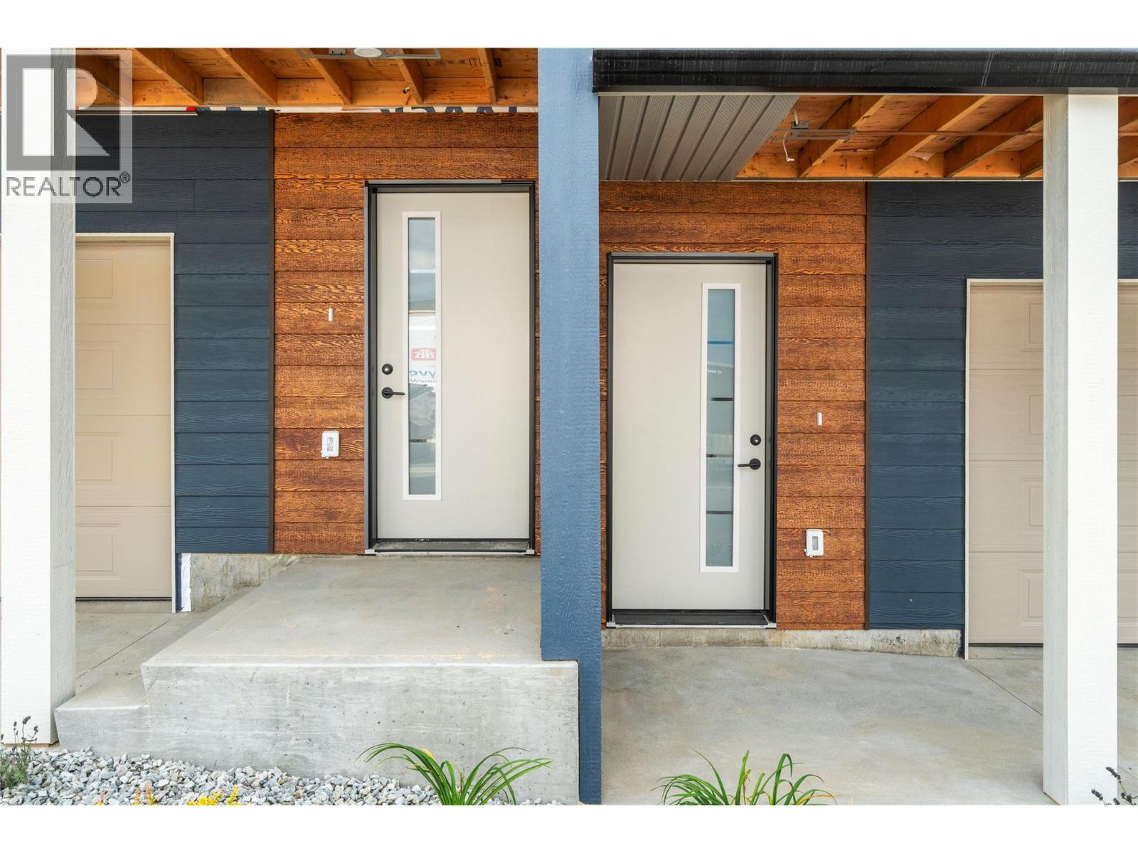 981 12 Street Se Unit# 29. Salmon Arm, British Columbia