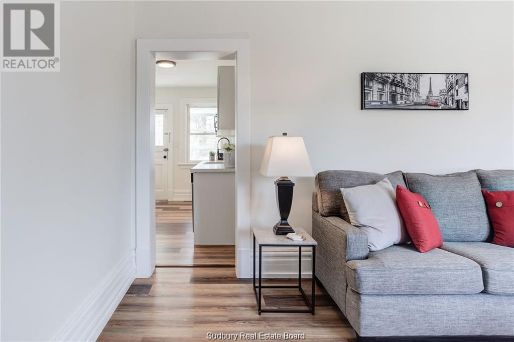 5 Park Street Unit 4, Copper Cliff Property Listing MLS® 2119573