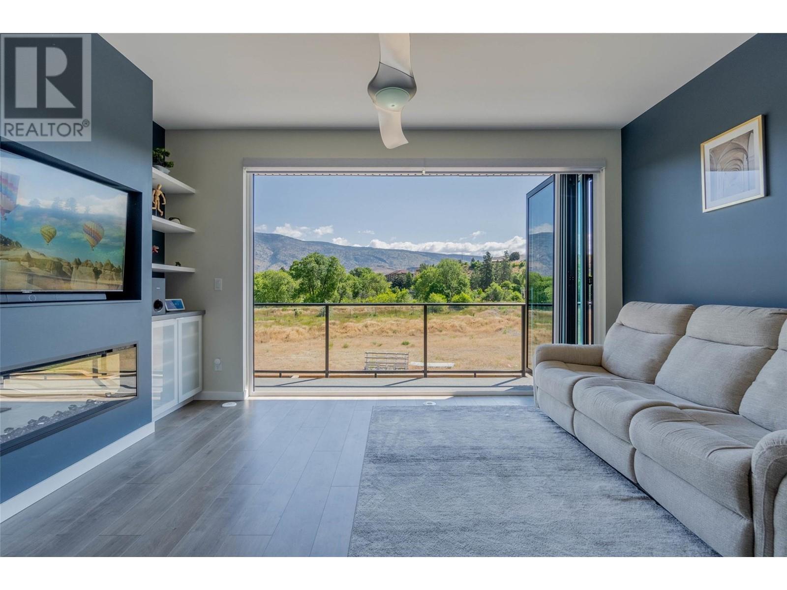 5995 Oliver Landing Crescent Unit# 11. Oliver, British Columbia