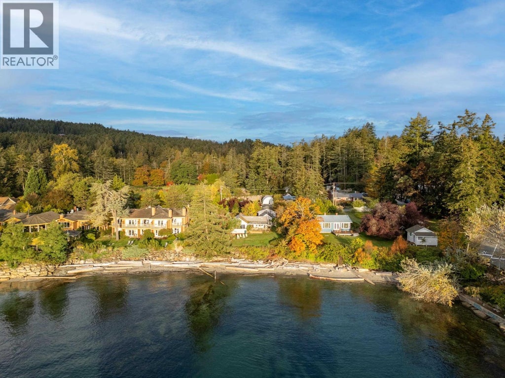 105 Madrona Road, Galiano Island