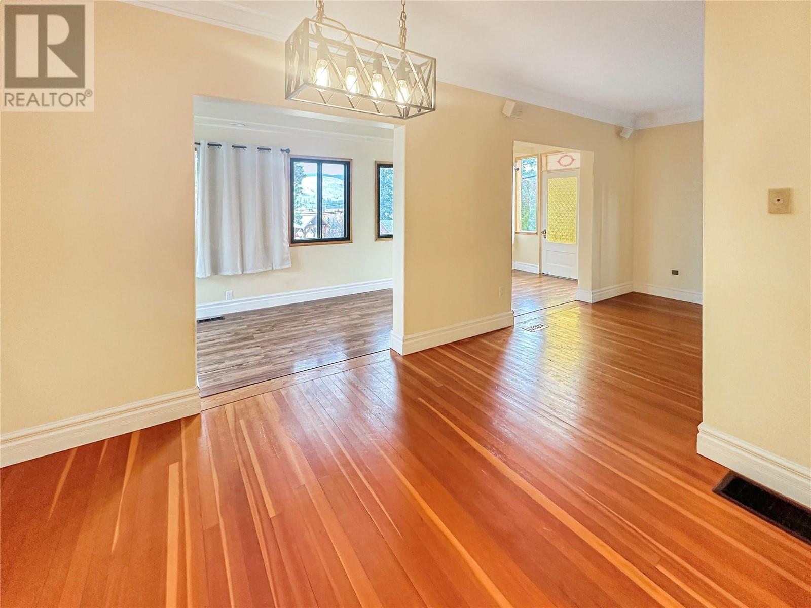 153 Billiter Avenue. Princeton, British Columbia