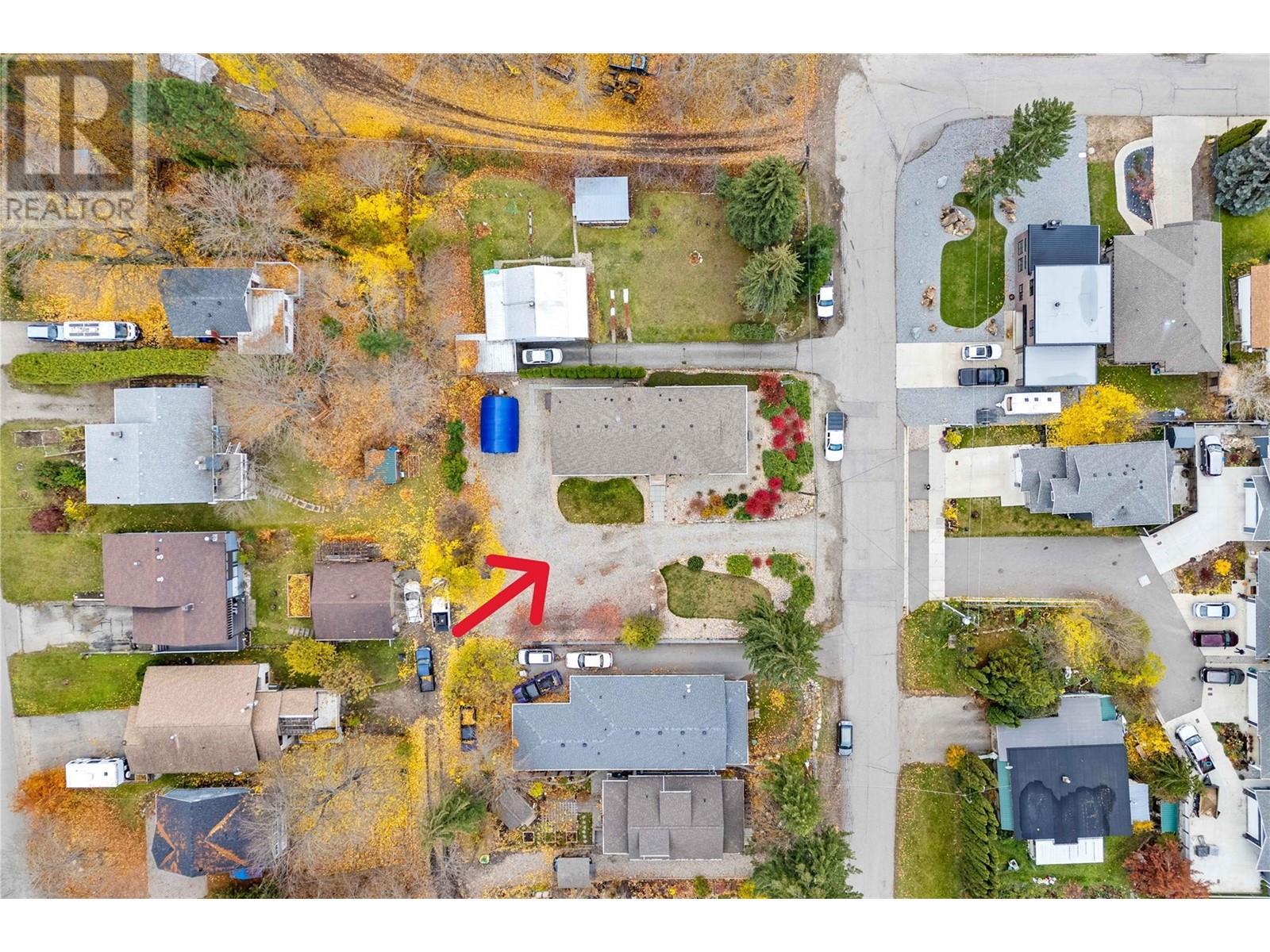 350 & 370 10 Street Se Lot# Lots 3 & 4. Salmon Arm, British Columbia
