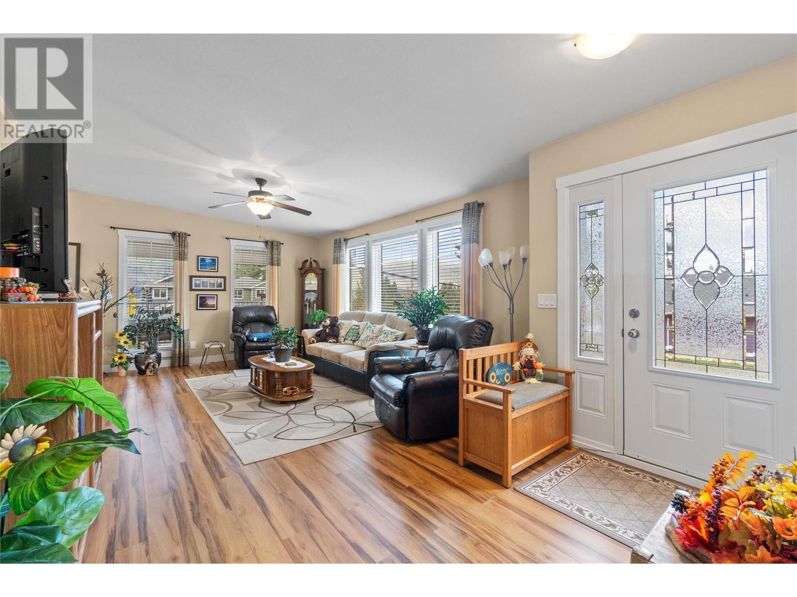 350 & 370 10 Street Se Lot# Lots 3 & 4. Salmon Arm, British Columbia