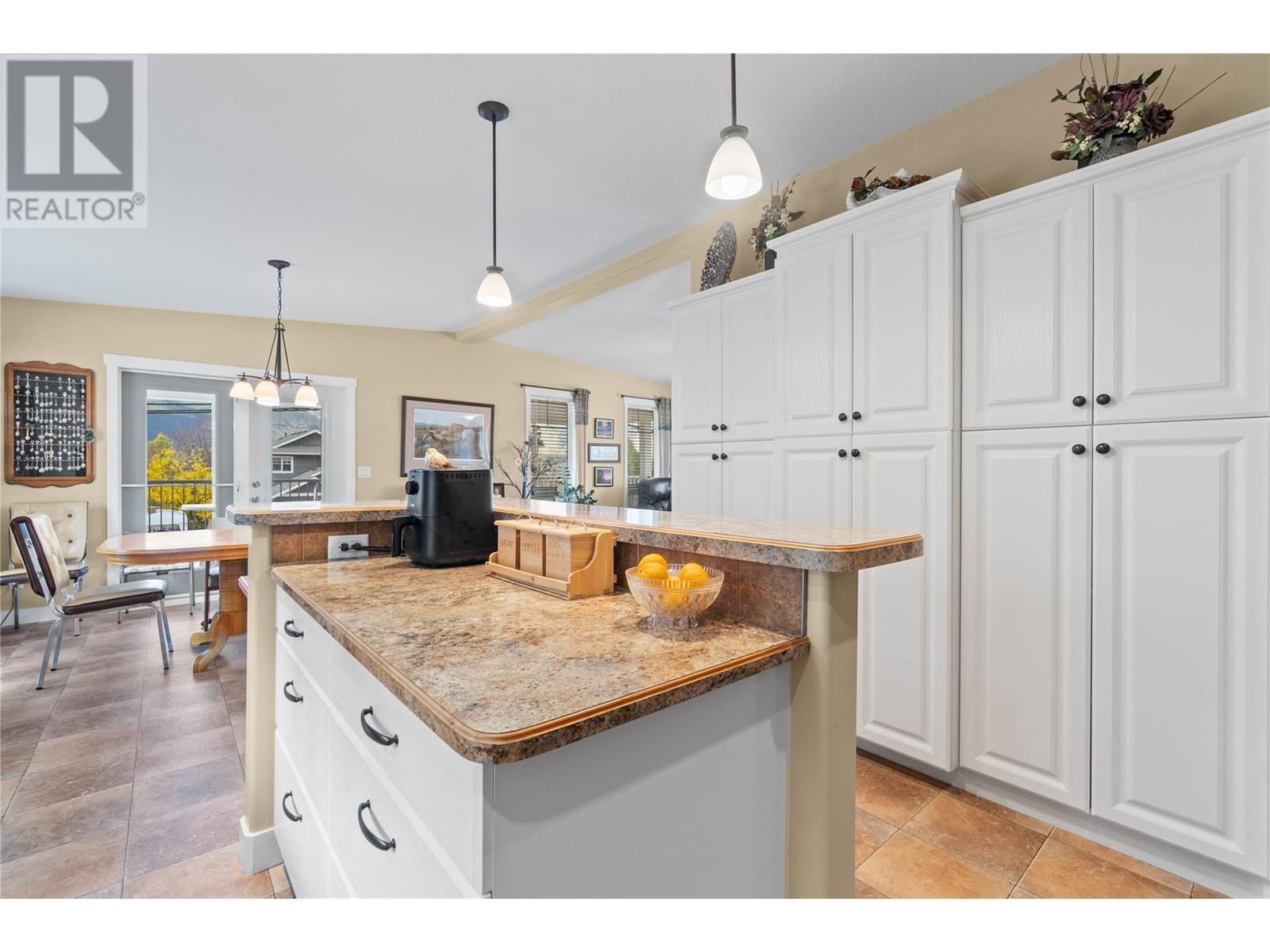 350 & 370 10 Street Se Lot# Lots 3 & 4. Salmon Arm, British Columbia