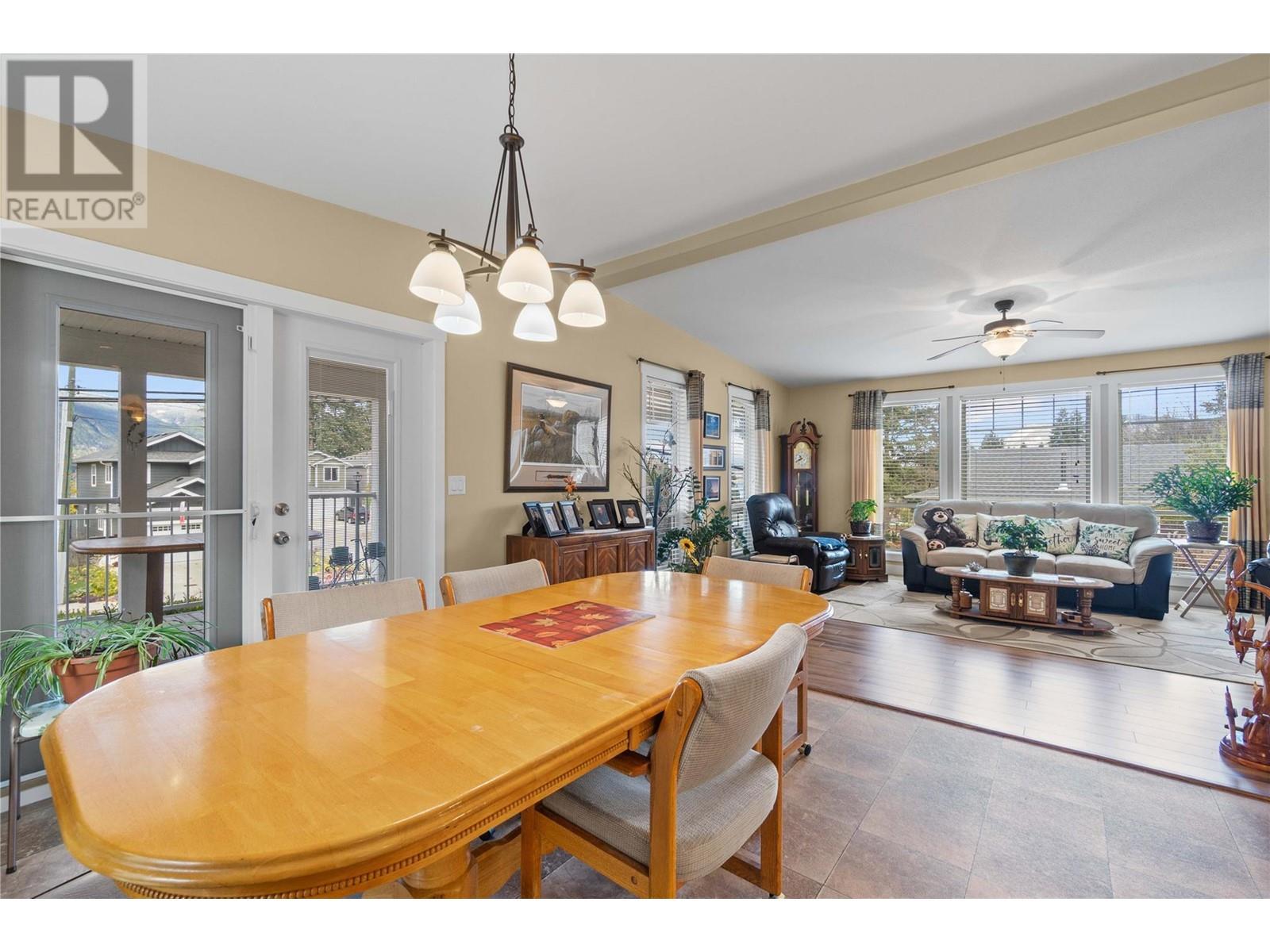 350 & 370 10 Street Se Lot# Lots 3 & 4. Salmon Arm, British Columbia