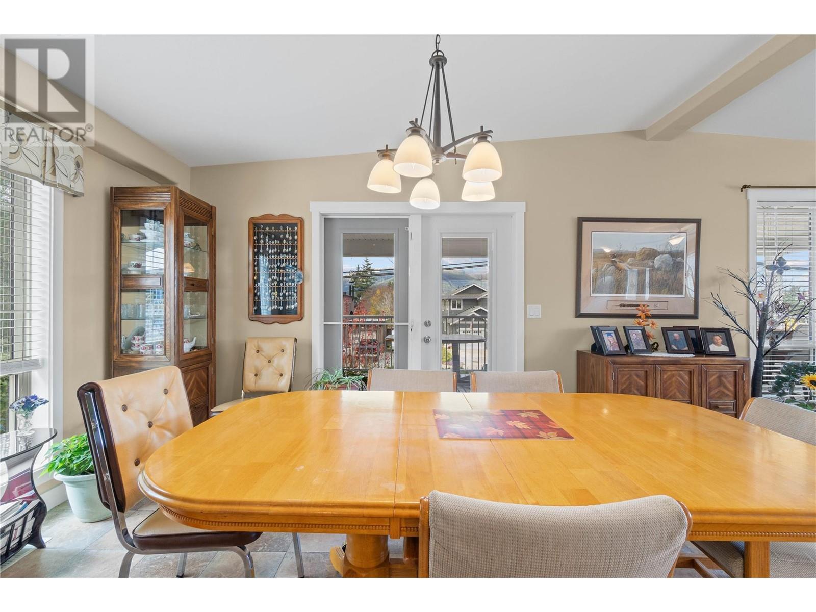 350 & 370 10 Street Se Lot# Lots 3 & 4. Salmon Arm, British Columbia