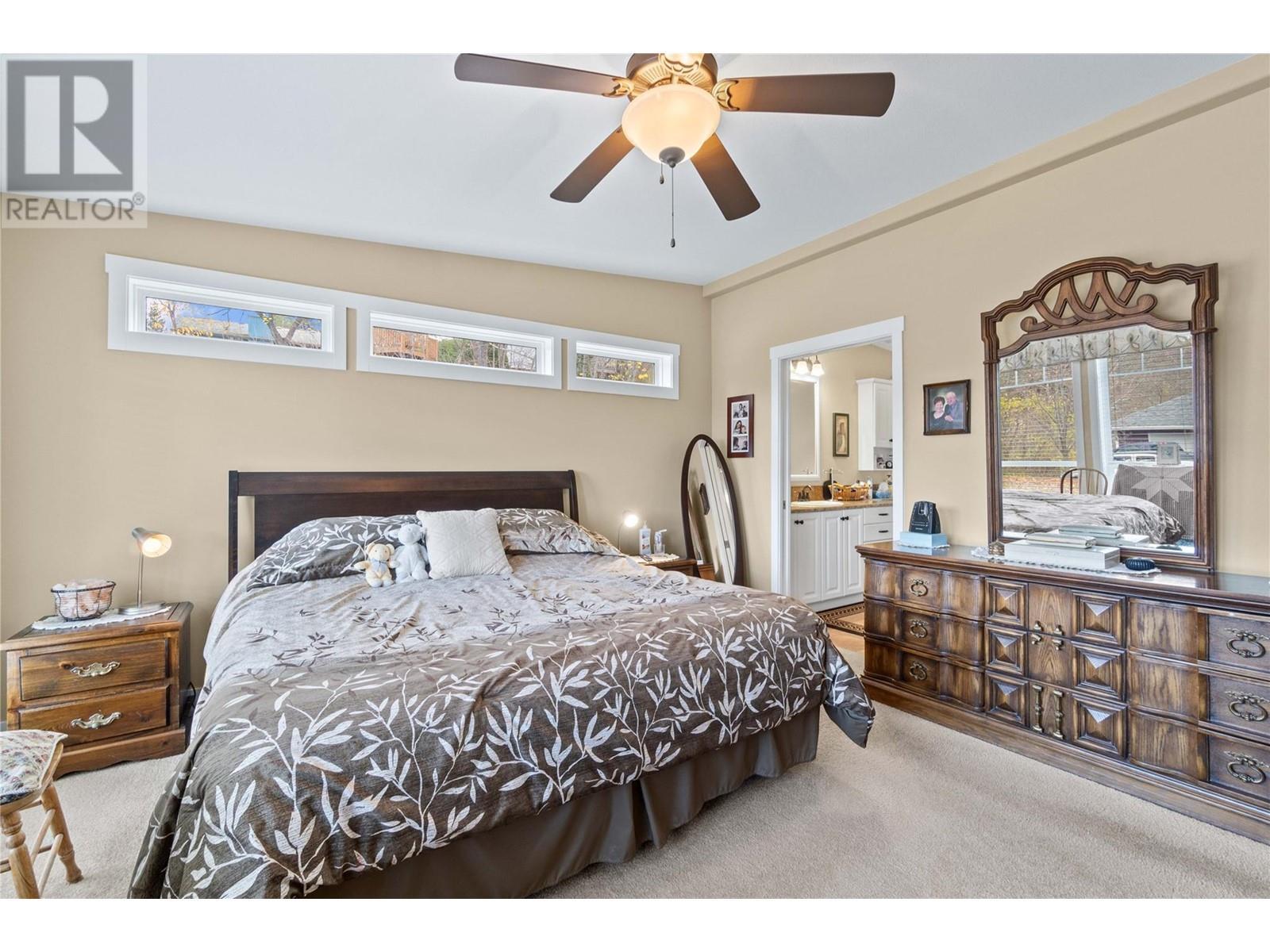 350 & 370 10 Street Se Lot# Lots 3 & 4. Salmon Arm, British Columbia