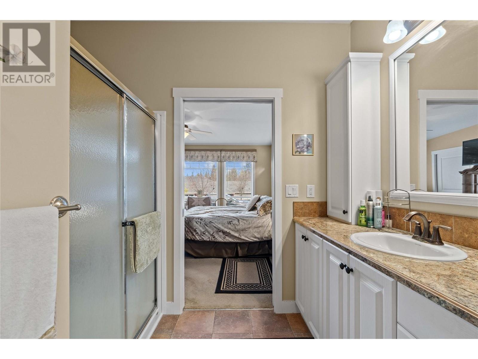 350 & 370 10 Street Se Lot# Lots 3 & 4. Salmon Arm, British Columbia