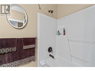 350 & 370 10 Street Se Lot# Lots 3 & 4. Salmon Arm, British Columbia