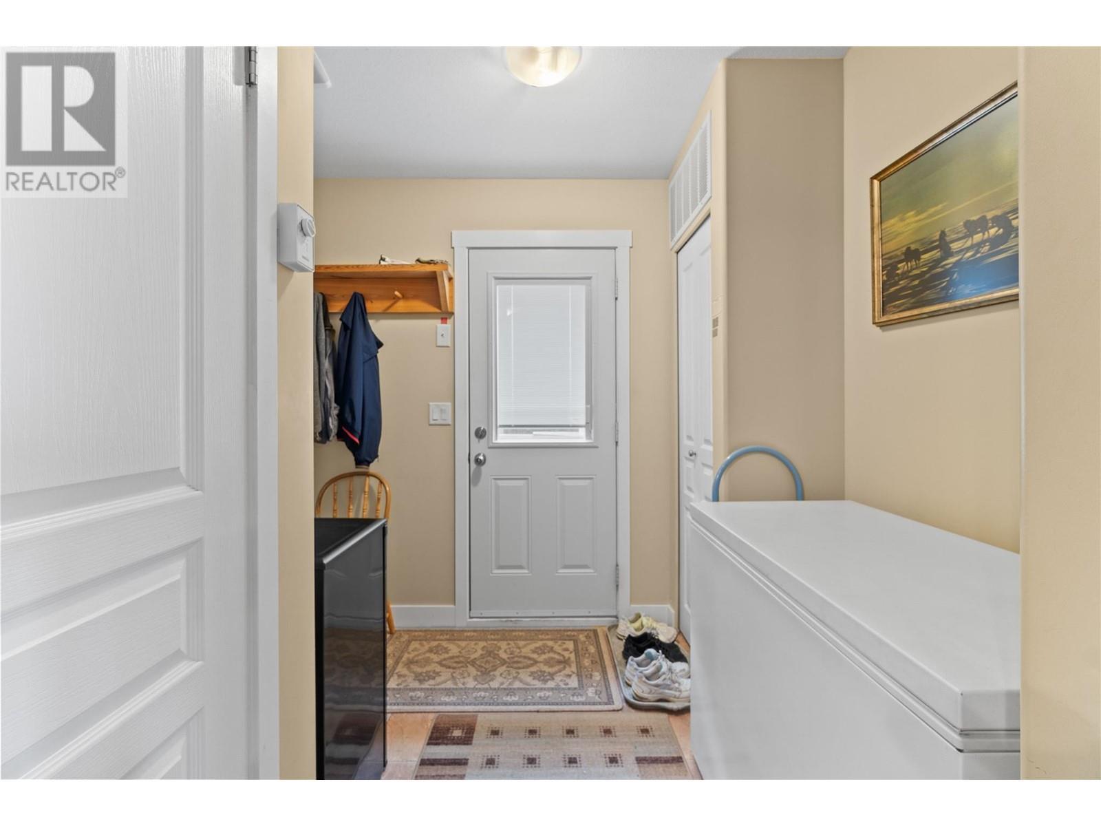 350 & 370 10 Street Se Lot# Lots 3 & 4. Salmon Arm, British Columbia