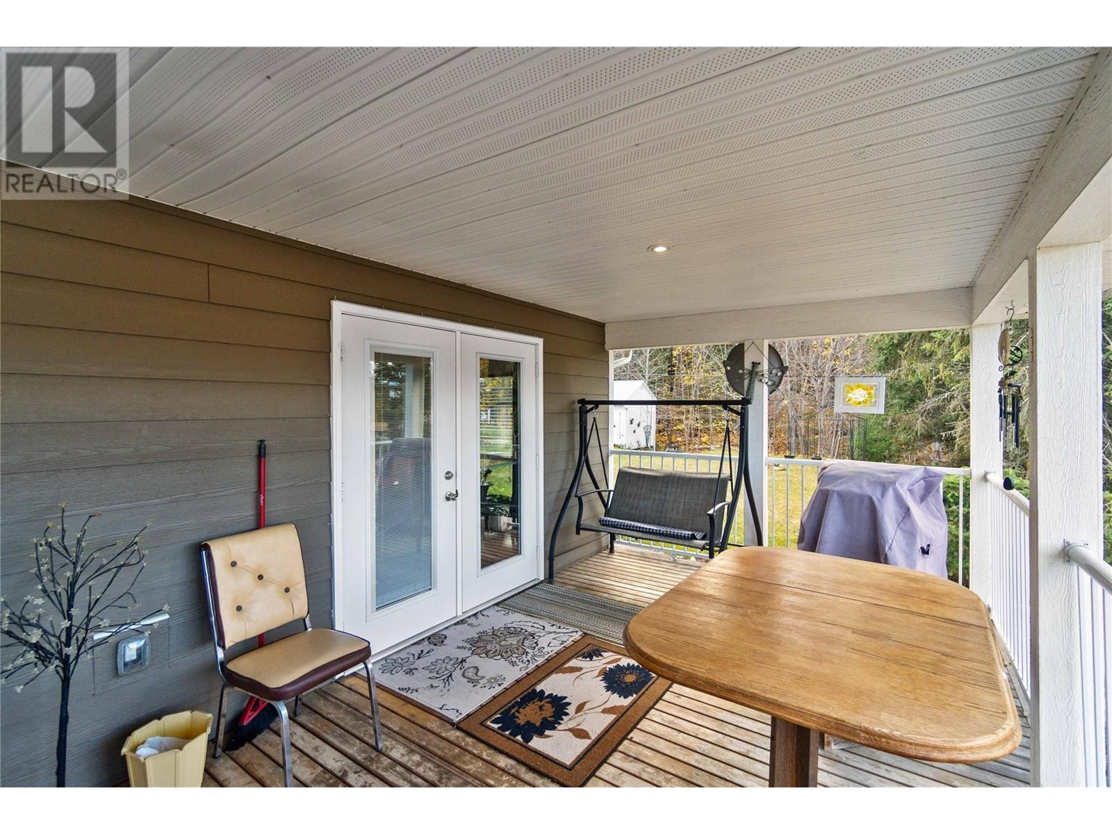 350 & 370 10 Street Se Lot# Lots 3 & 4. Salmon Arm, British Columbia