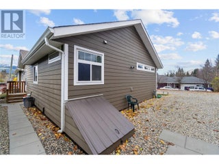 350 & 370 10 Street Se Lot# Lots 3 & 4. Salmon Arm, British Columbia