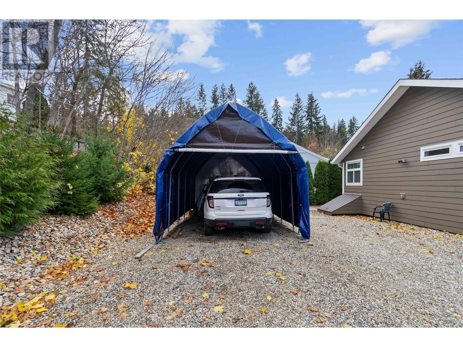 350 & 370 10 Street Se Lot# Lots 3 & 4. Salmon Arm, British Columbia