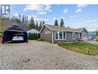 350 & 370 10 Street Se Lot# Lots 3 & 4. Salmon Arm, British Columbia