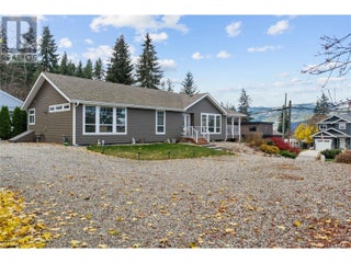 350 & 370 10 Street Se Lot# Lots 3 & 4. Salmon Arm, British Columbia