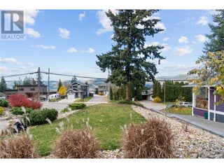 350 & 370 10 Street Se Lot# Lots 3 & 4. Salmon Arm, British Columbia
