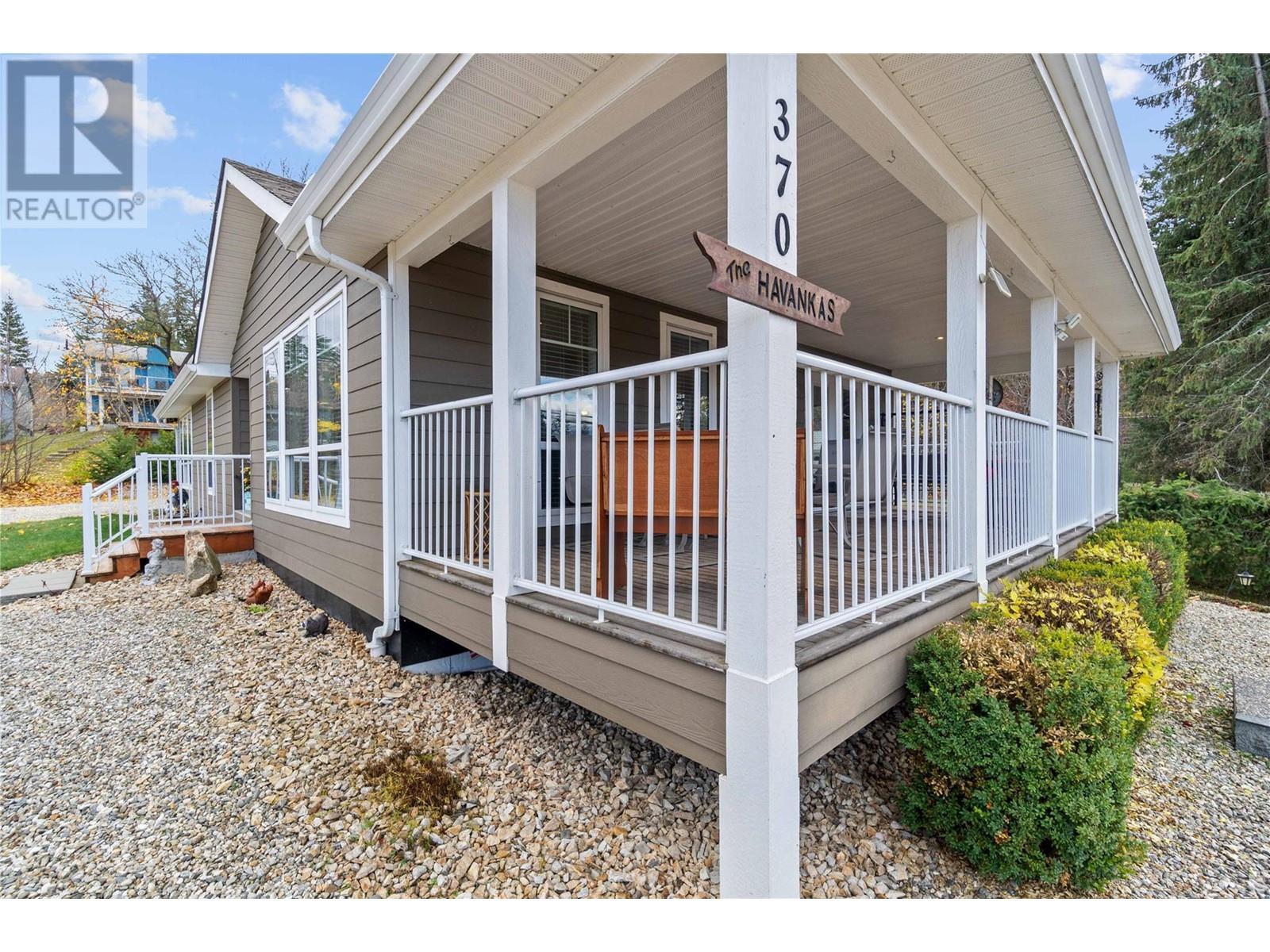 350 & 370 10 Street Se Lot# Lots 3 & 4. Salmon Arm, British Columbia