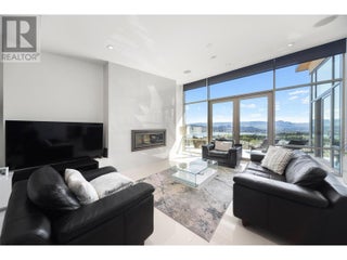 1737 Scott Crescent. West Kelowna, British Columbia