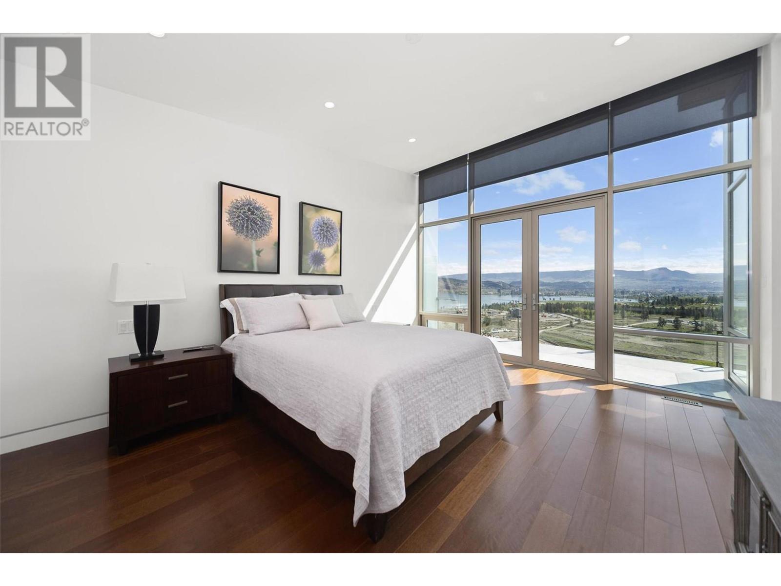 1737 Scott Crescent. West Kelowna, British Columbia