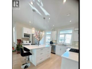 1102 Cameron Avenue Unit# 26. Kelowna, British Columbia