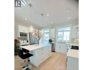 1102 Cameron Avenue Unit# 26. Kelowna, British Columbia