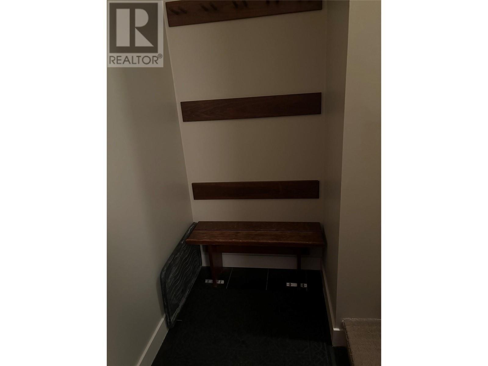 2049 Summit Drive Unit# 314d. Panorama, British Columbia