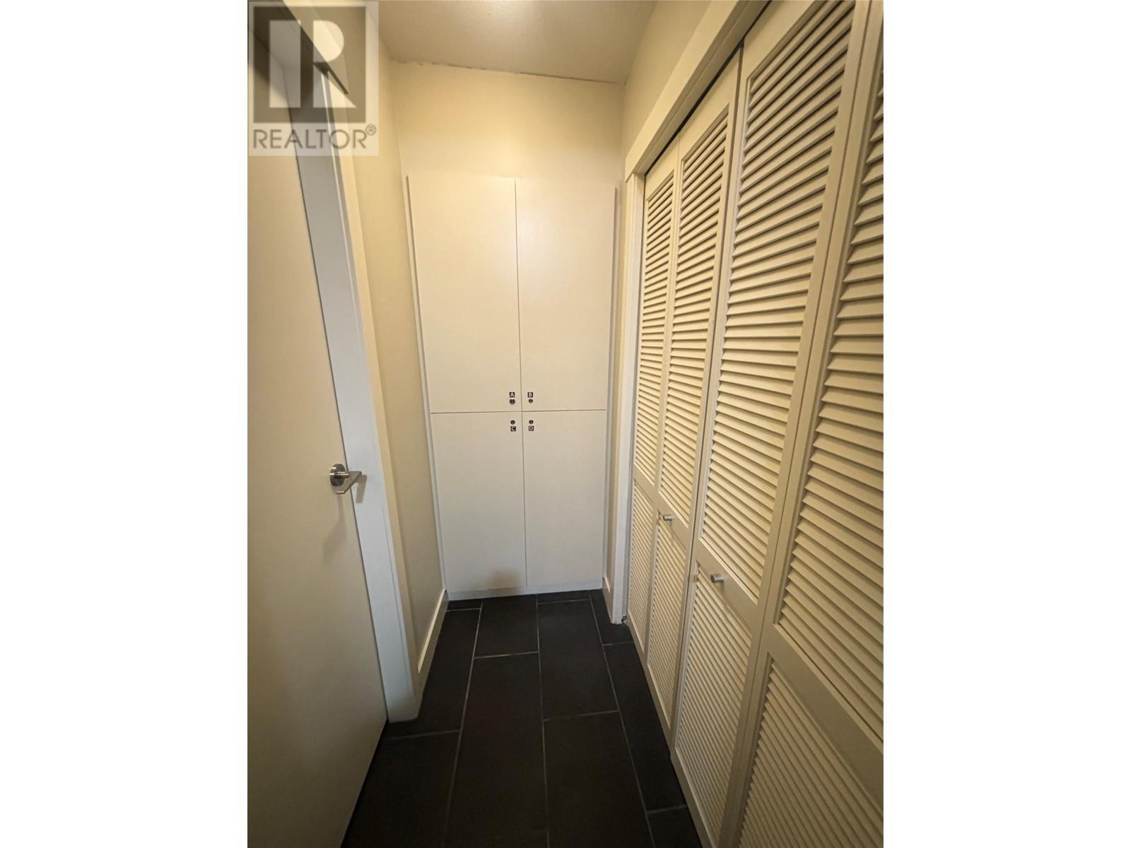 2049 Summit Drive Unit# 314d. Panorama, British Columbia