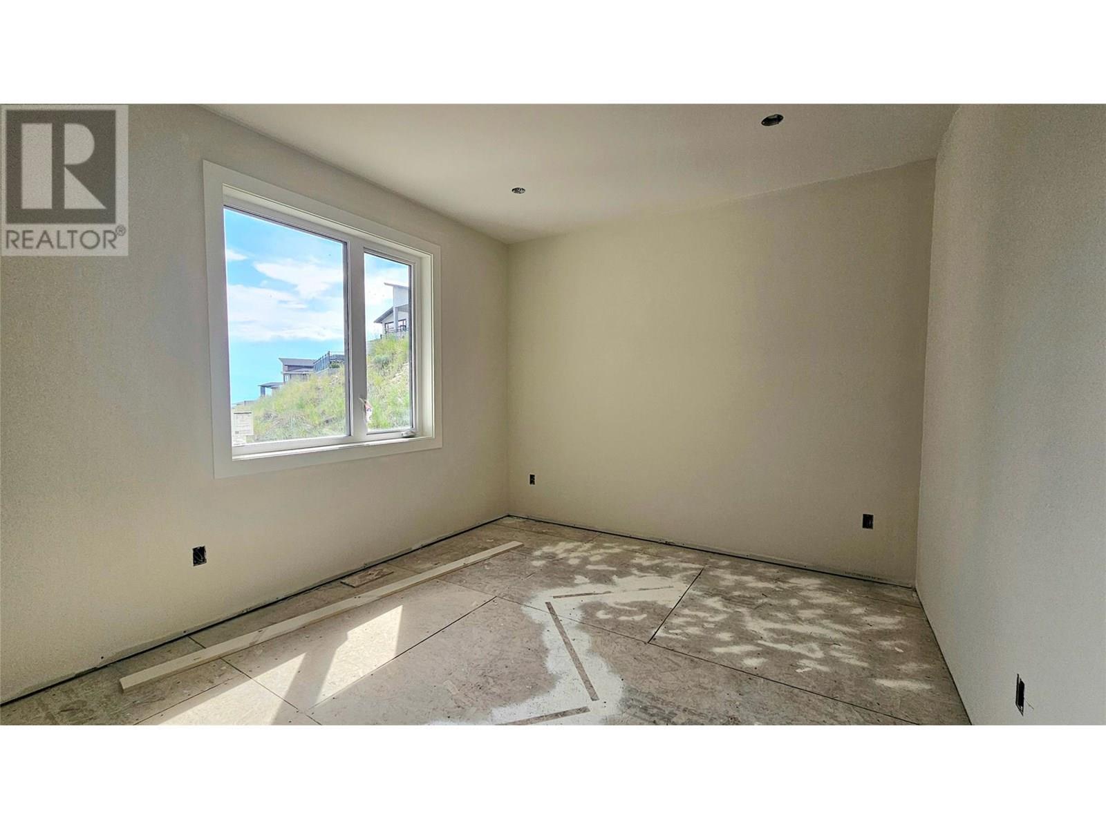 1122 Carnoustie Drive. Kelowna, British Columbia