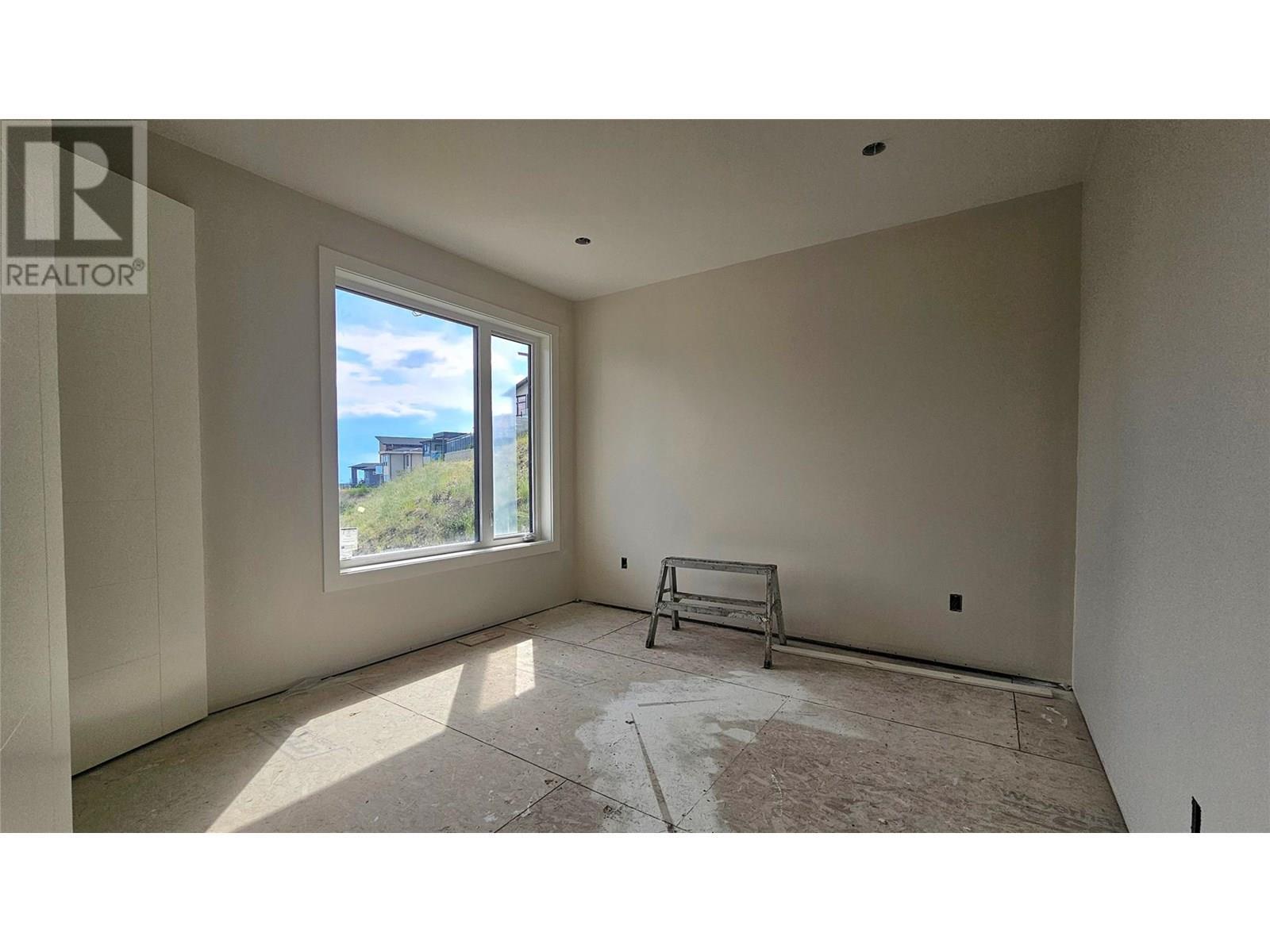 1122 Carnoustie Drive. Kelowna, British Columbia