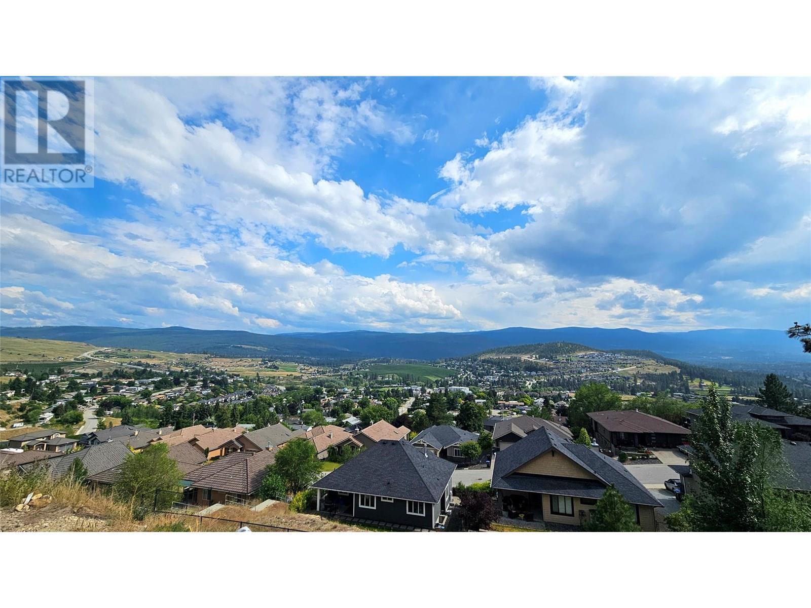 1122 Carnoustie Drive. Kelowna, British Columbia