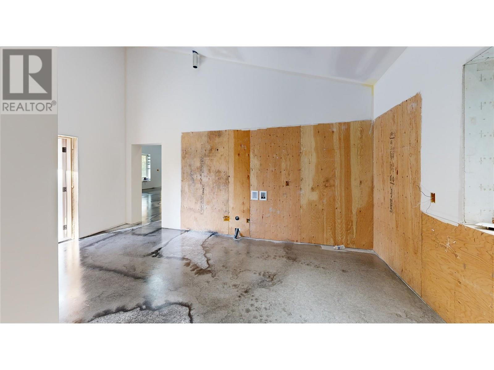 40 Lidstone Road. Salmon Arm, British Columbia