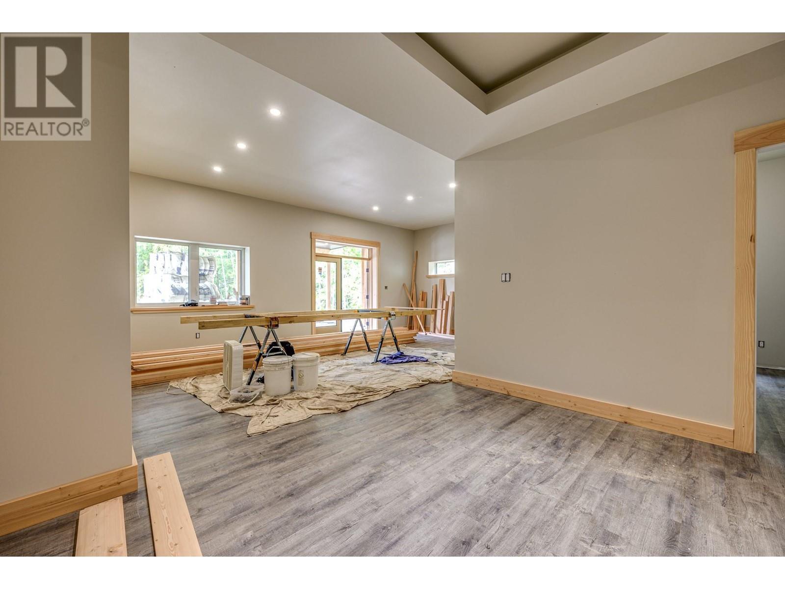 40 Lidstone Road. Salmon Arm, British Columbia