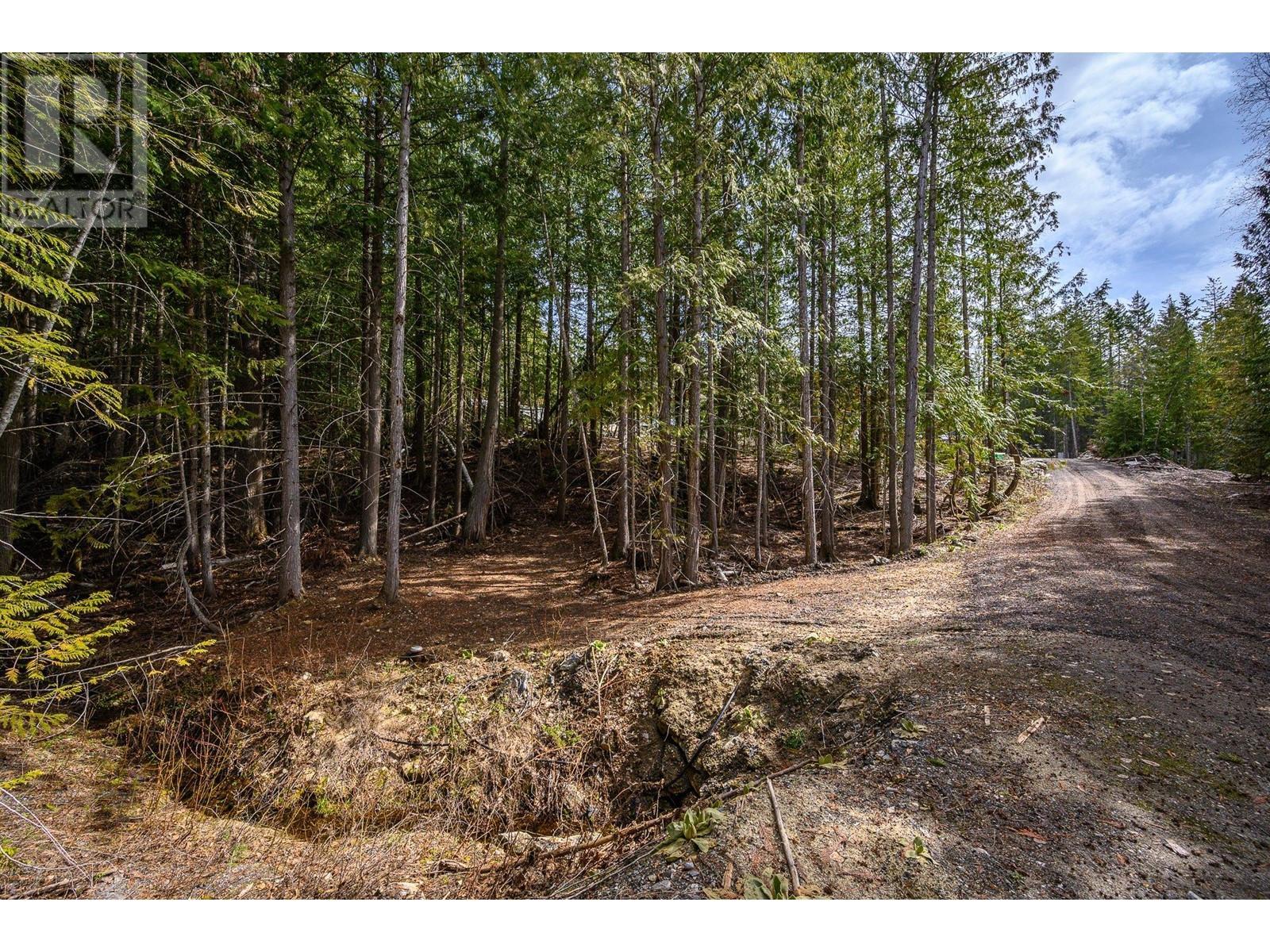 40 Lidstone Road. Salmon Arm, British Columbia