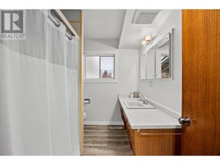 450 Mcdonald Road. Kelowna, British Columbia