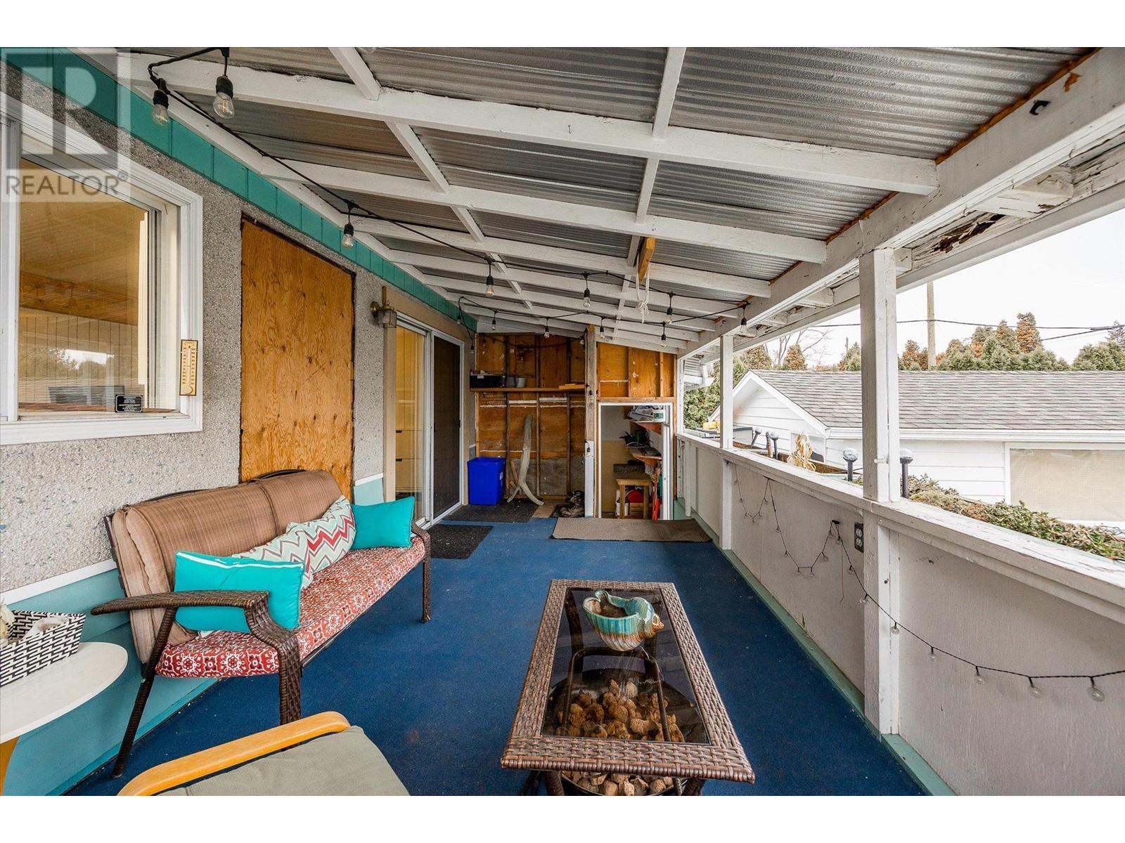 450 Mcdonald Road. Kelowna, British Columbia