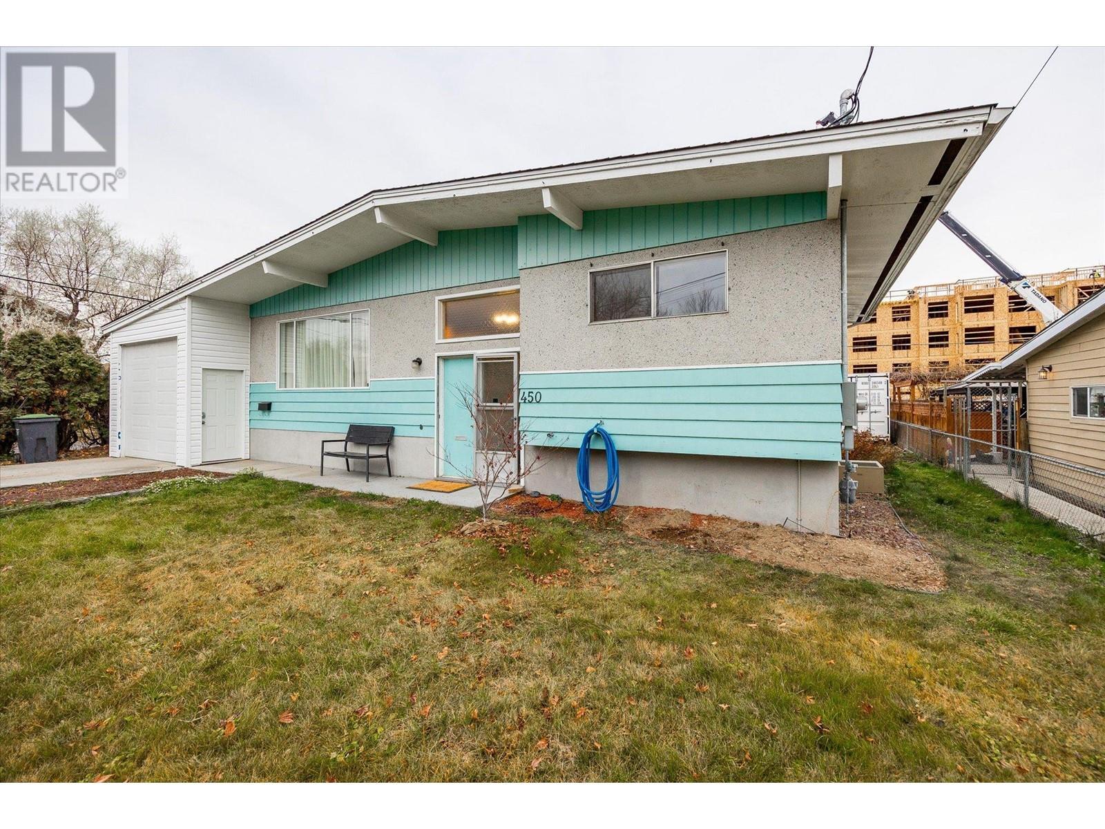 450 Mcdonald Road. Kelowna, British Columbia