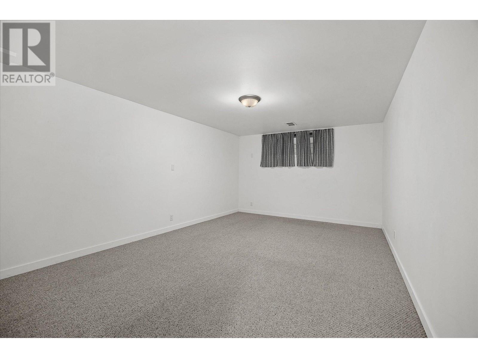 450 Mcdonald Road. Kelowna, British Columbia