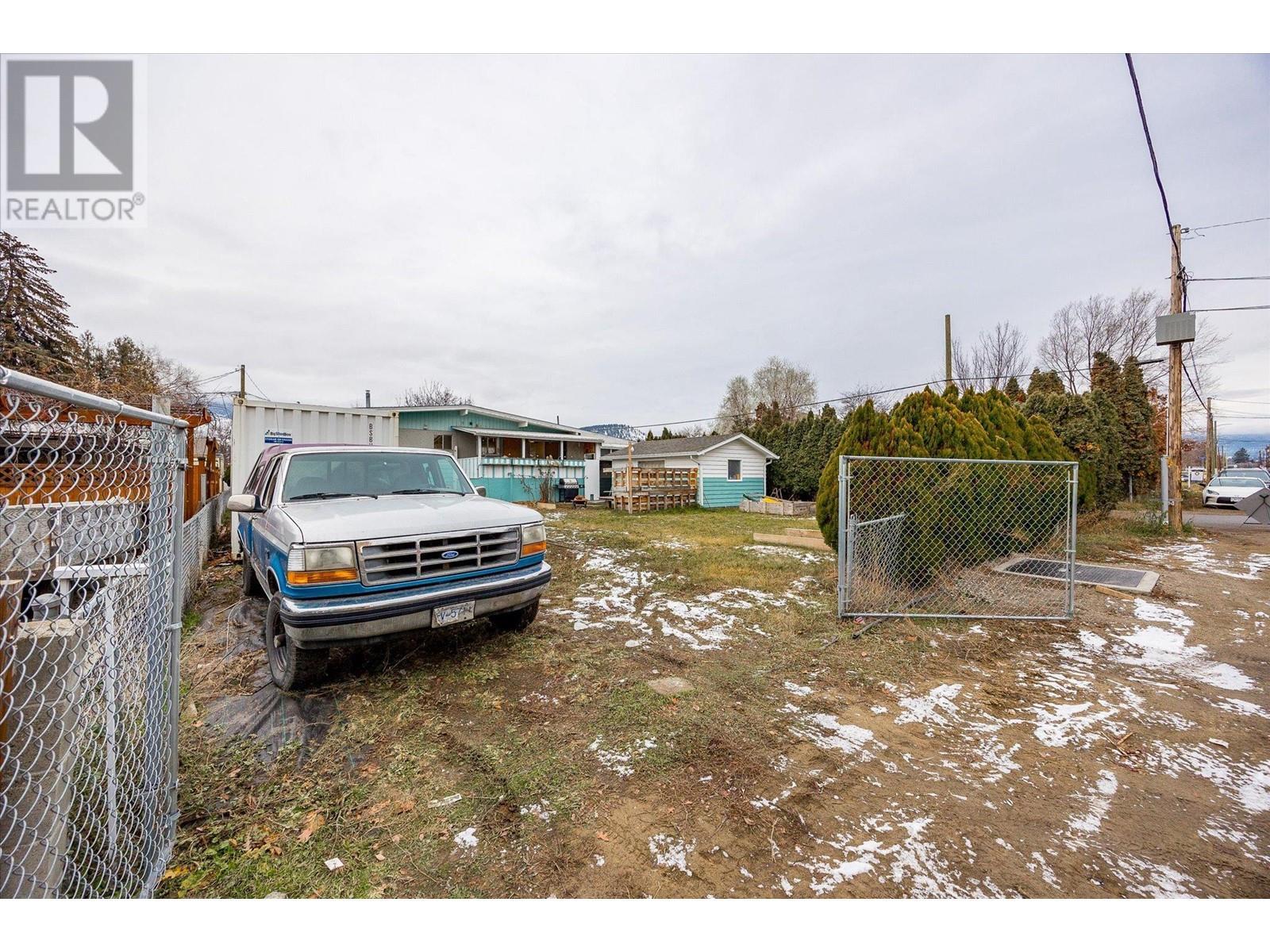 450 Mcdonald Road. Kelowna, British Columbia