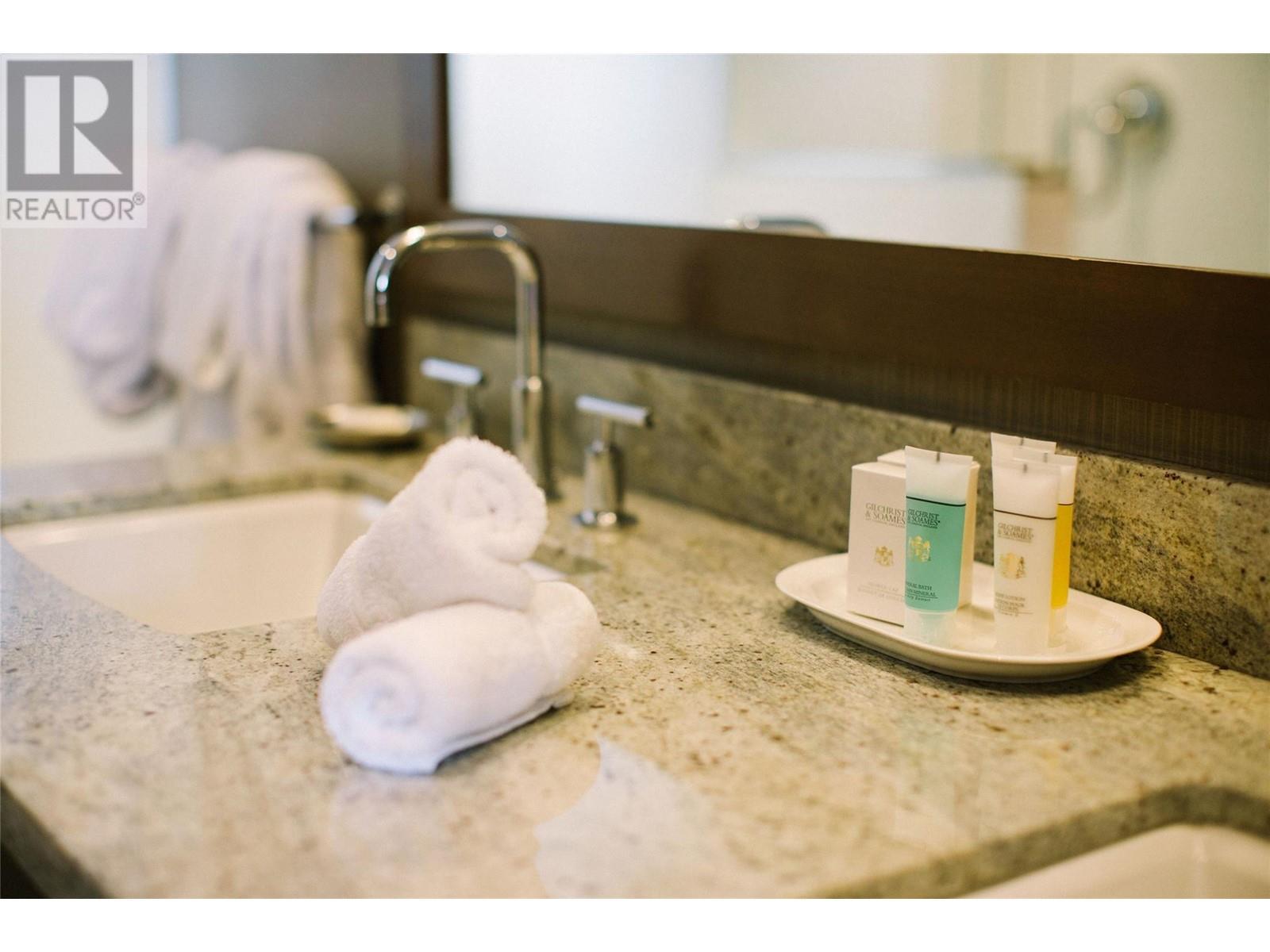 2950 Camozzi Road Unit# 2533. Revelstoke, British Columbia