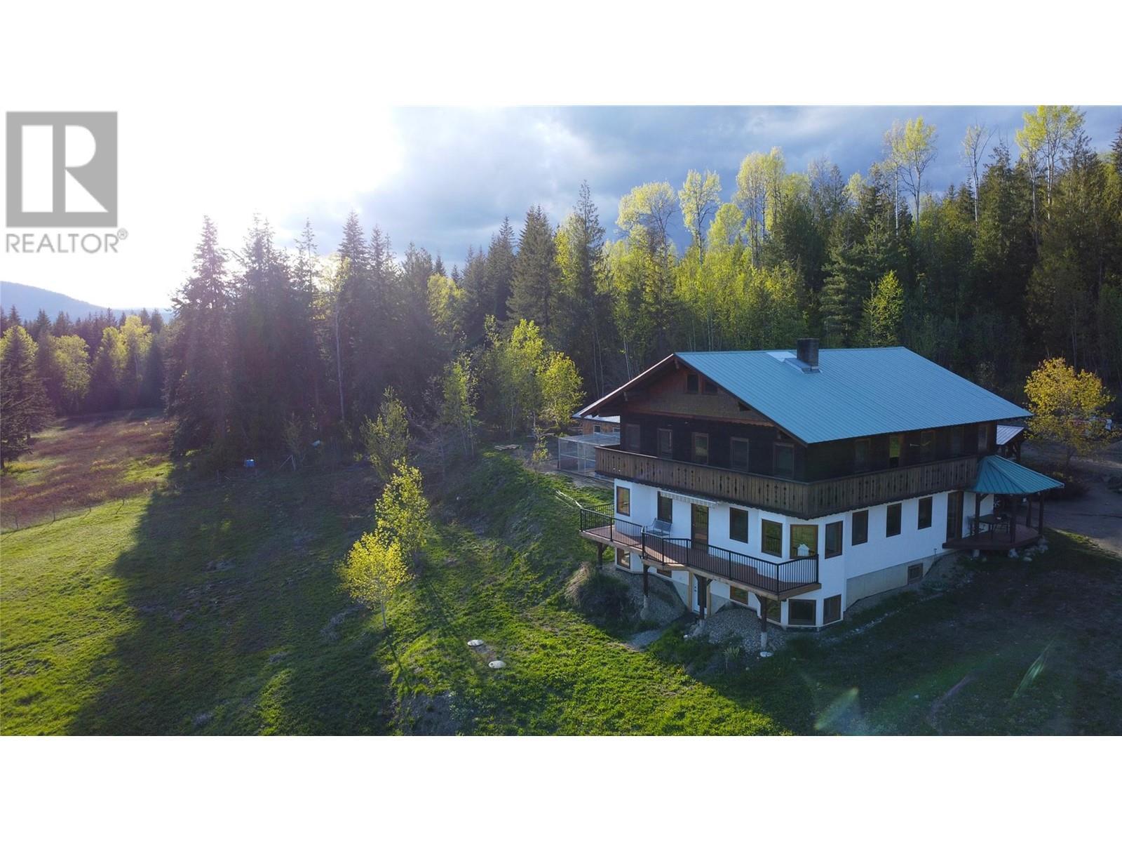 100 Lidstone Road. Salmon Arm, British Columbia
