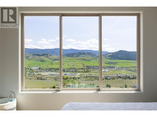 595 Vineyard Way N Unit# 9. Vernon, British Columbia