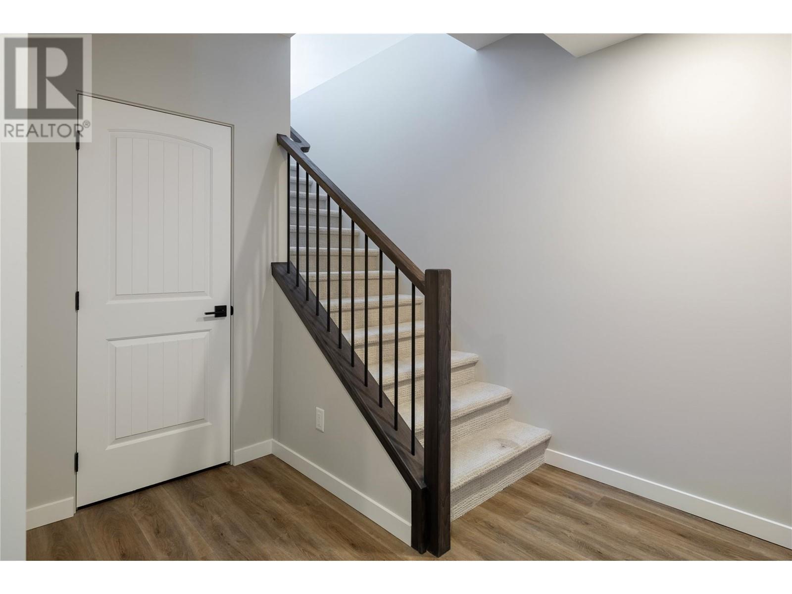 595 Vineyard Way N Unit# 9. Vernon, British Columbia